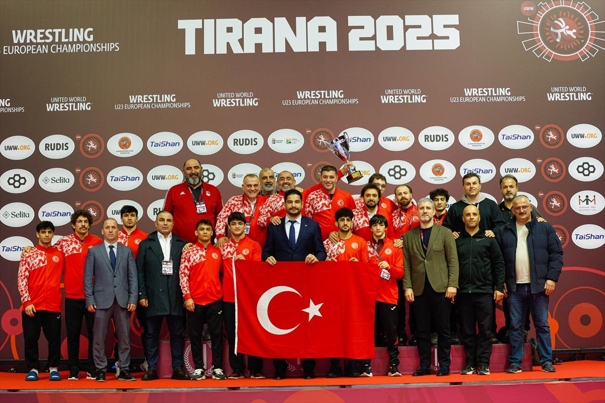 Türkiye, 23 Yaş Altı Avrupa Güreş Şampiyonası'nda 16 madalya kazanma başarısı gösterdi. Milliler...