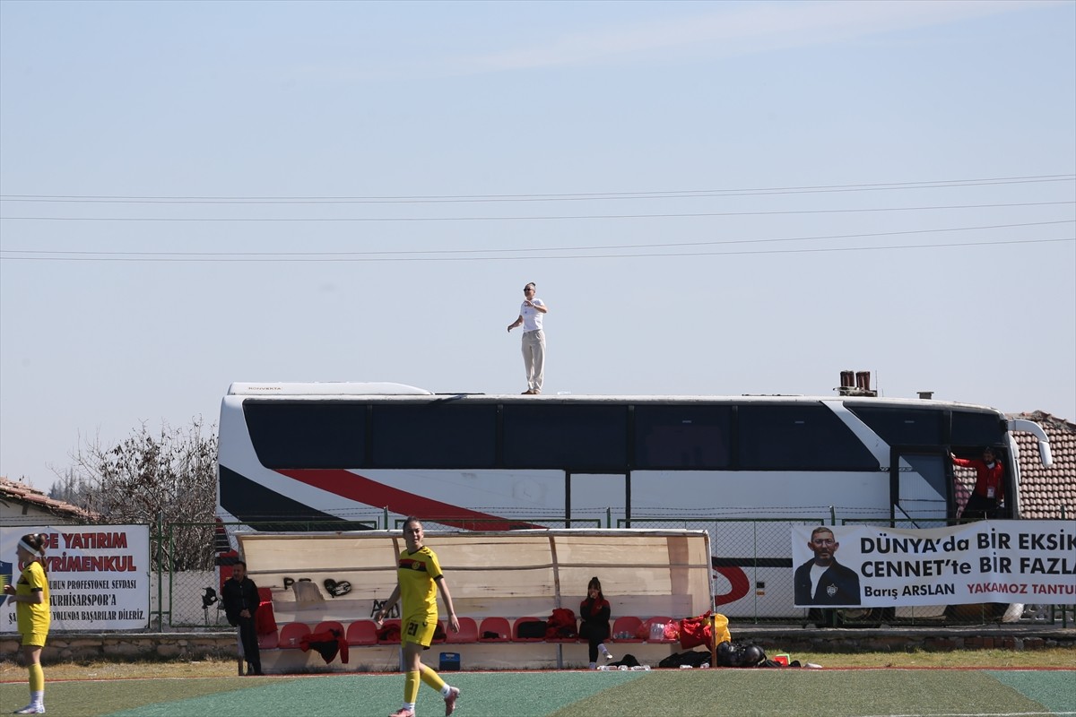 Türkiye Futbol Federasyonu (TFF) Kadınlar 2. Ligi C Grubu'nda Eskişehirspor ile Denizli Sultanlar...
