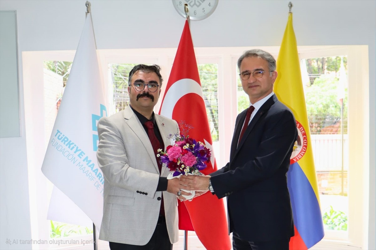 Türkiye Maarif Vakfının (TMV) Kolombiya Temsilciliğinde devir teslim töreni gerçekleştirildi....