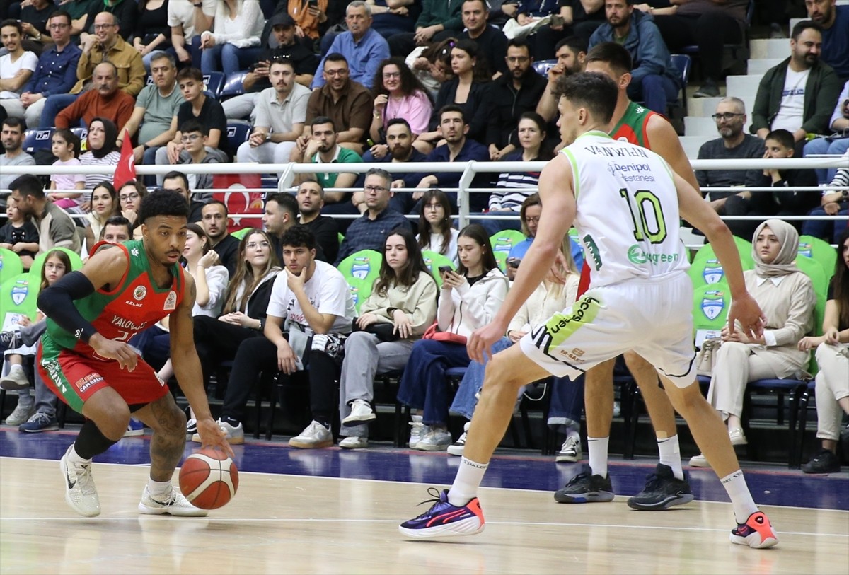 Türkiye Sigorta Basketbol Süper Ligi'nin 21. hafta maçında, Yukatel Merkezefendi Belediyesi Basket...