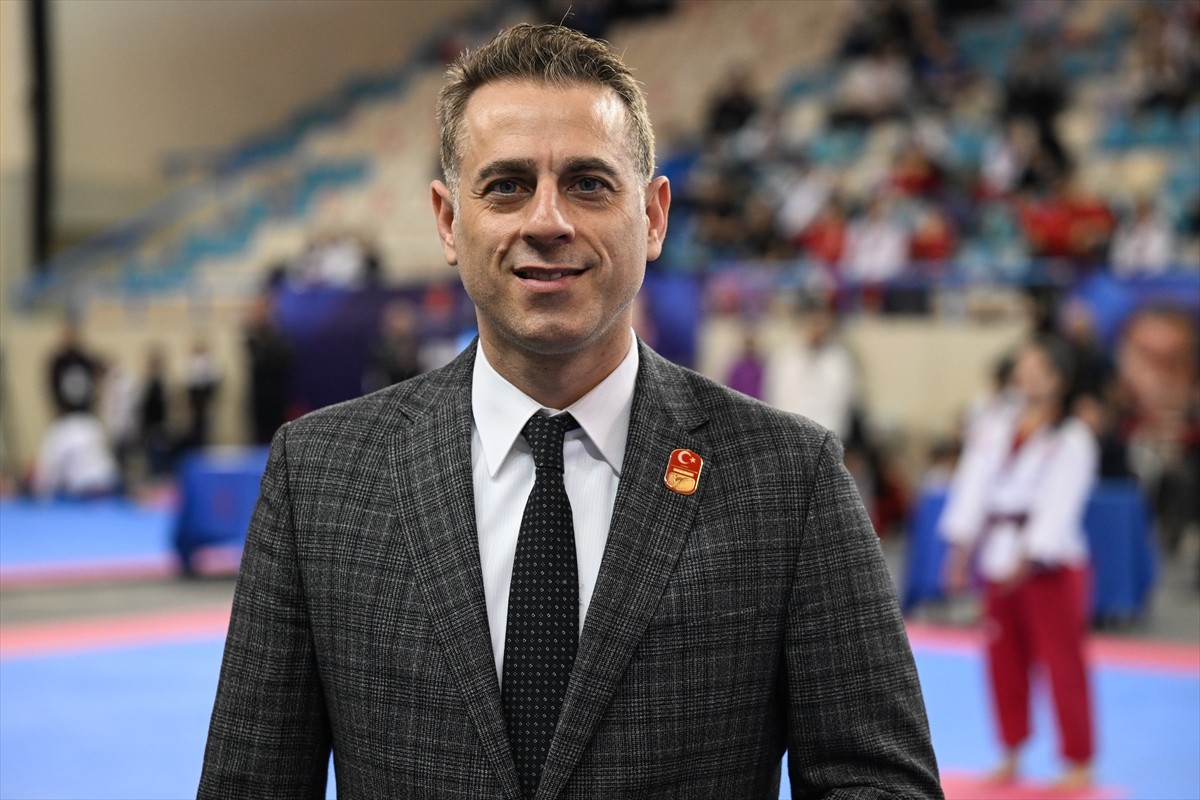 Türkiye Tekvando Federasyonu Başkanı Bahri Tanrıkulu, Adana'da düzenlenen Tekvando Poomsae...