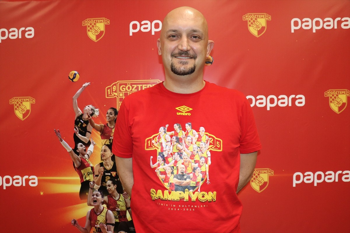 Vodafone Sultanlar Ligi'nde mücadele etmeye hak kazanan Papara Göztepe'nin kupası, düzenlenen...