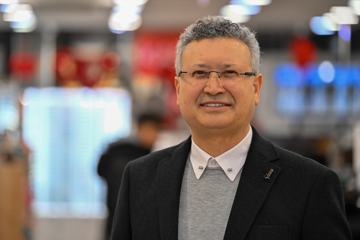 Yaklaşan Ramazan Bayramı nedeniyle, başta gıda ve giyim olmak üzere, birçok sektörde alışveriş...