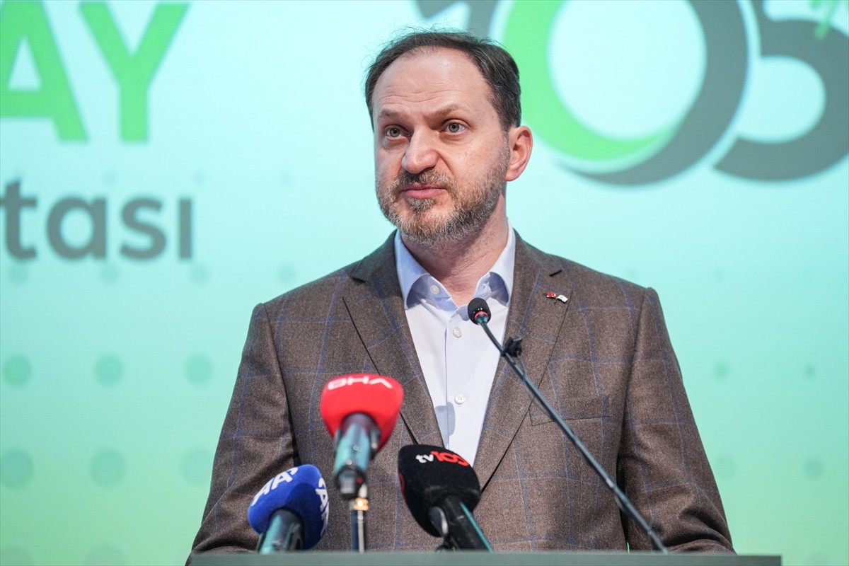 Yeşilay'ın, "Hepimiz İçin Bağımsız Gelecek" sloganıyla ülke genelinde birçok etkinlik...