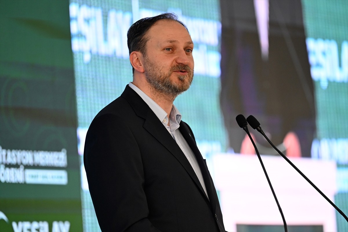 Yeşilay Genel Başkanı Mehmet Dinç, 1-7 Mart Yeşilay Haftası kapsamında Kayseri Yeşilay...