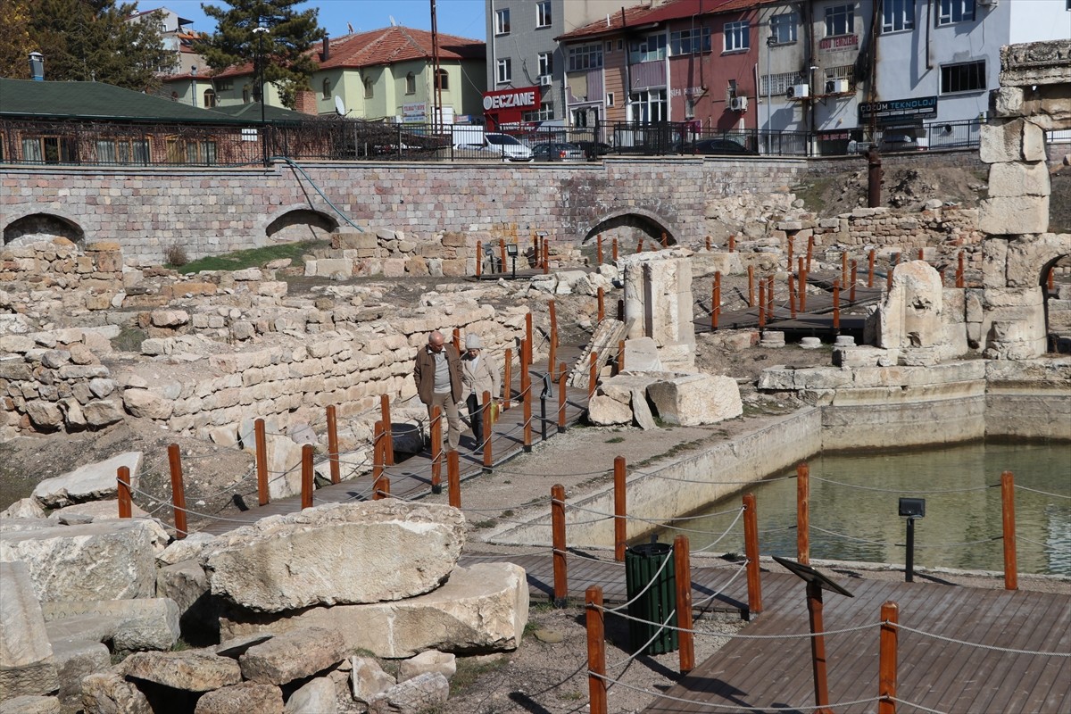 Yozgat'ın Sarıkaya ilçesinde 2018'de UNESCO Dünya Mirası Geçici Listesi'ne alınan ve "Kral Kızı"...