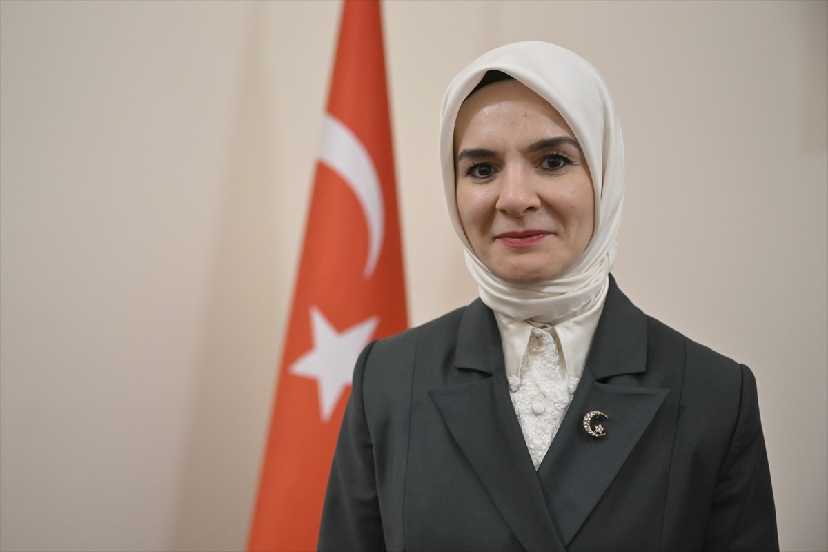 Aile ve Sosyal Hizmetler Bakanı Mahinur Özdemir Göktaş,  "nöbetçi bakan" uygulaması kapsamında...