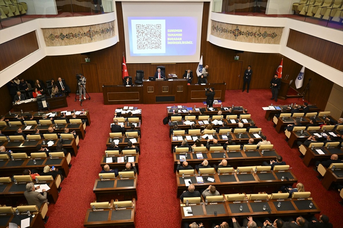 Ankara Büyükşehir Belediye (ABB) Başkanı Mansur Yavaş, 2024 yılı faaliyet raporunu ABB Meclisi'ne...