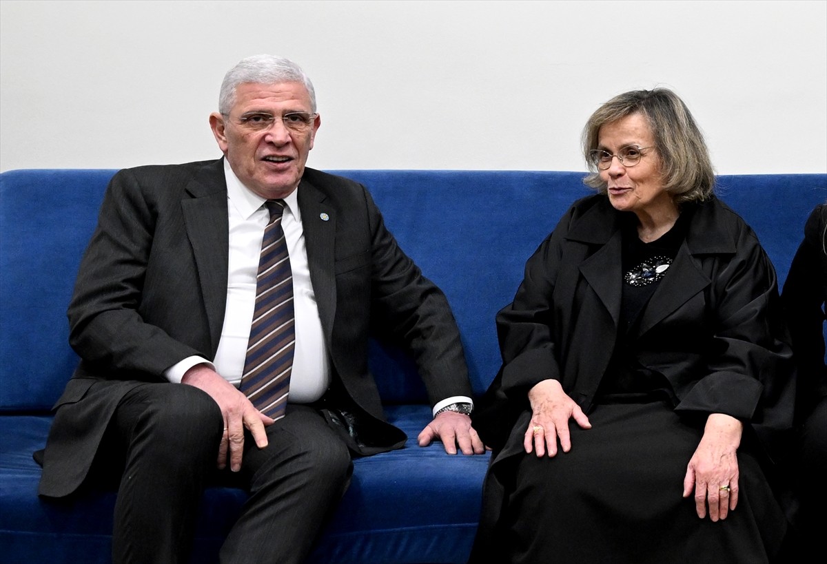 Avaz Araştırma ve Strateji Merkezince MHP Kurucu Genel Başkanı Alparslan Türkeş'in vefatının 28....