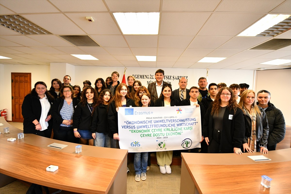 Avrupa Birliği'nin eğitim, gençlik ve spor alanlarındaki programı Erasmus+ kapsamında yürütülen...