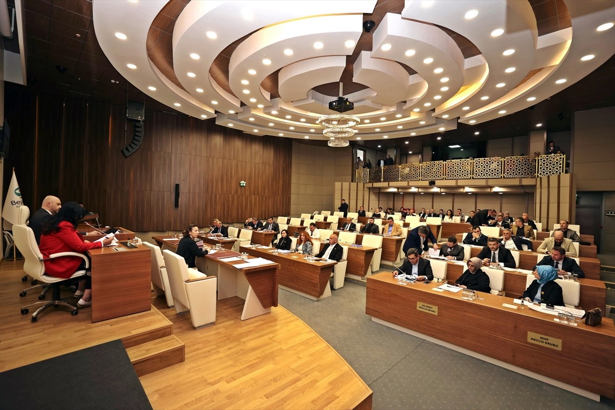 Beykoz Belediye Meclisi Toplantısı, Meclis 1. Başkanvekili Salih Can Cenberoğlu yönetiminde...