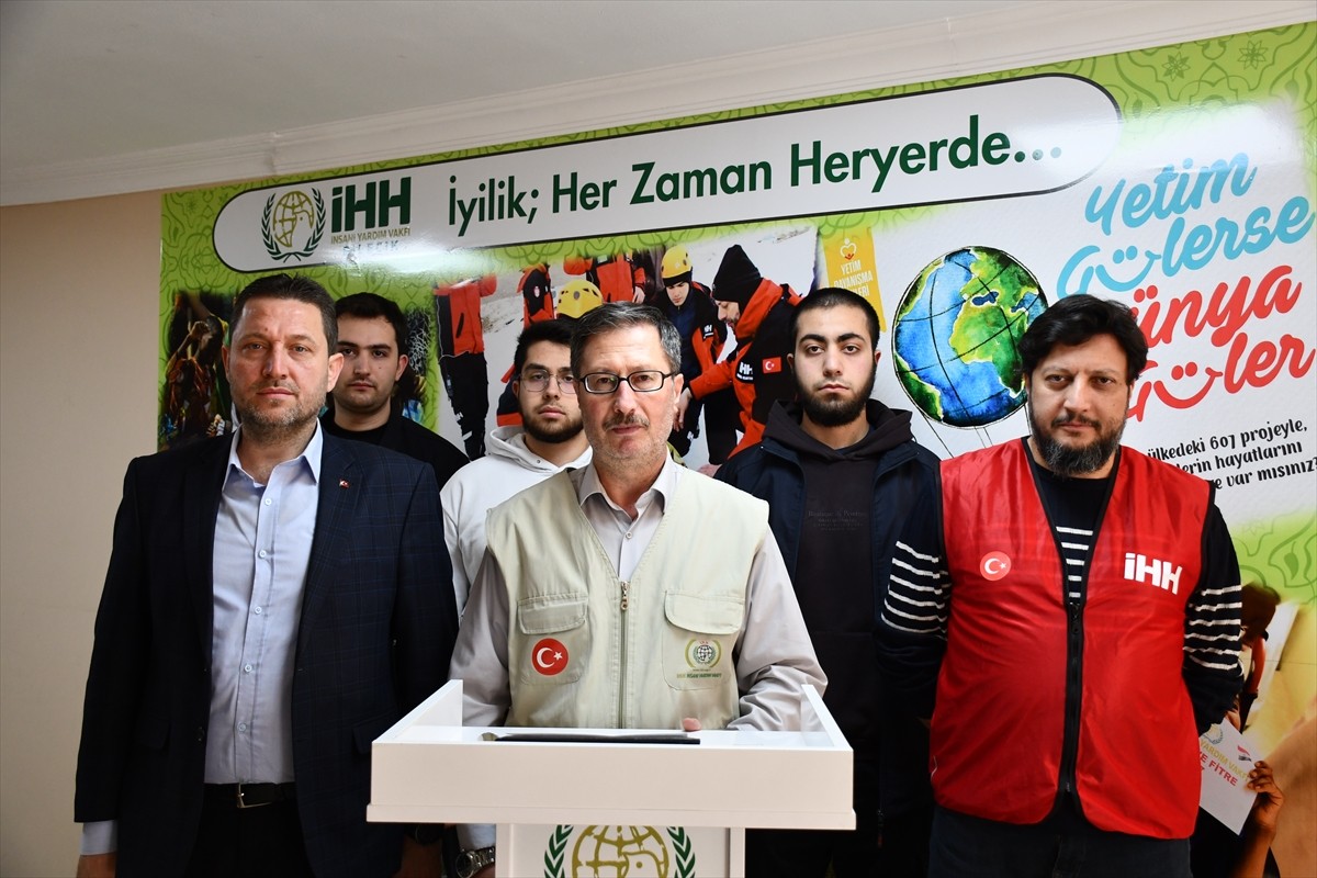Bilecik'te İnsan Hak ve Hürriyetleri (İHH) İnsani Yardım Derneği, İsrail'in Gazze'ye yönelik...