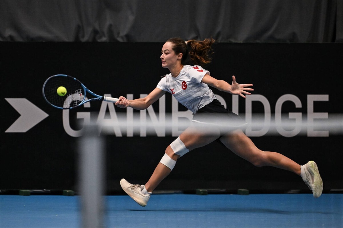 Billie Jean King Kupası'nda Macaristan'ı 2-0 yenen A Milli Kadın Tenis Takımı, tarihinde ilk kez...