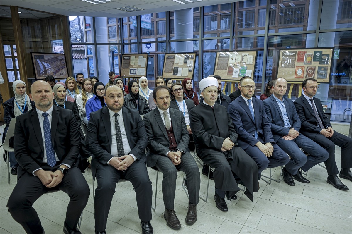 Bosna Hersek'in başkenti Saraybosna'da lise ve üniversite öğrencilerinin katıldığı "Balkan Gençlik...