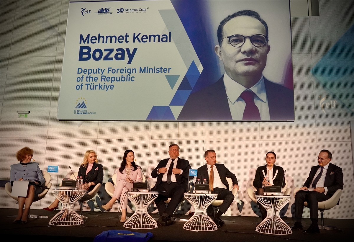 Bulgaristan'ın başkenti Sofya'da "Avrupa Birliği (AB) Balkanlar ile Buluşuyor" Konferansı...