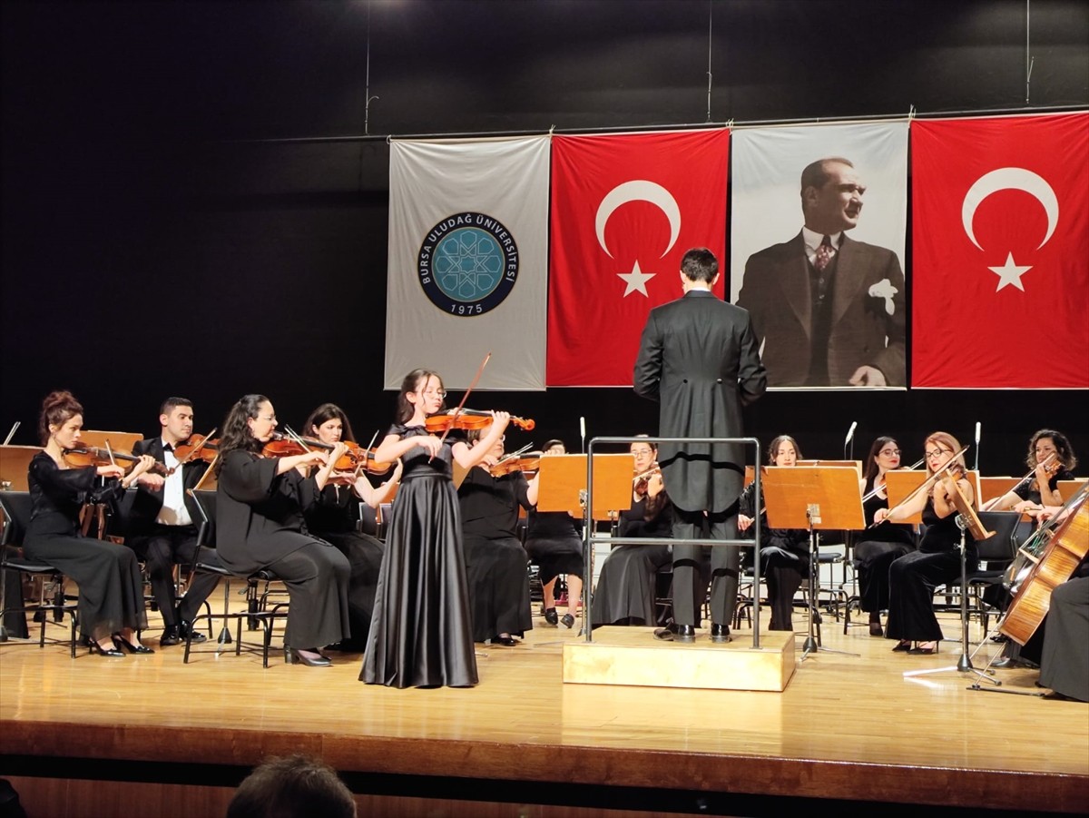 Bursa Bölge Devlet Senfoni Orkestrası (BBDSO), Bursa Uludağ Üniversitesi (BUÜ) işbirliğiyle 23...