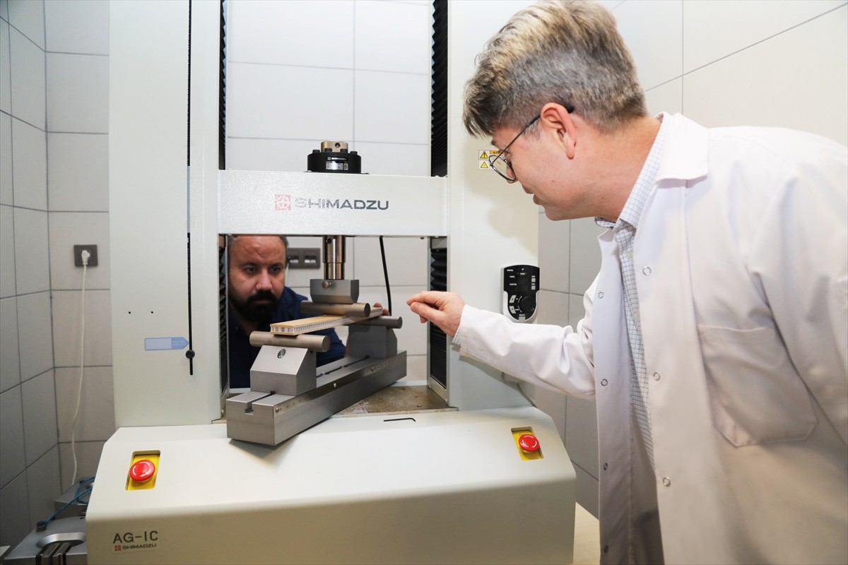 Bursa Teknik Üniversitesince (BTÜ) içeriğinde doğal lifler ve biyoplastik malzeme barındıran...