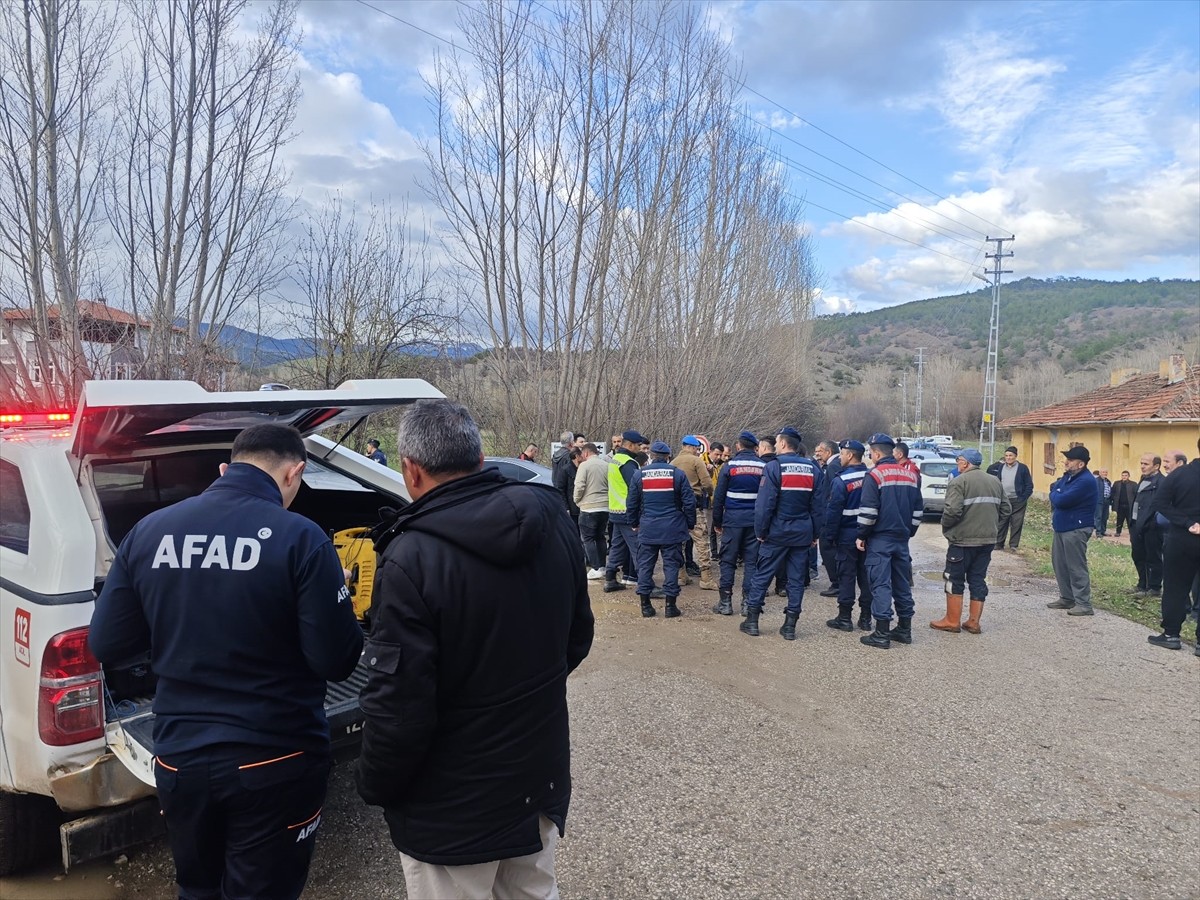 Çankırı'nın Ilgaz ilçesinde kaybolan 9 yaşındaki çocuk bulundu. Ankara ve Kastamonu AFAD...