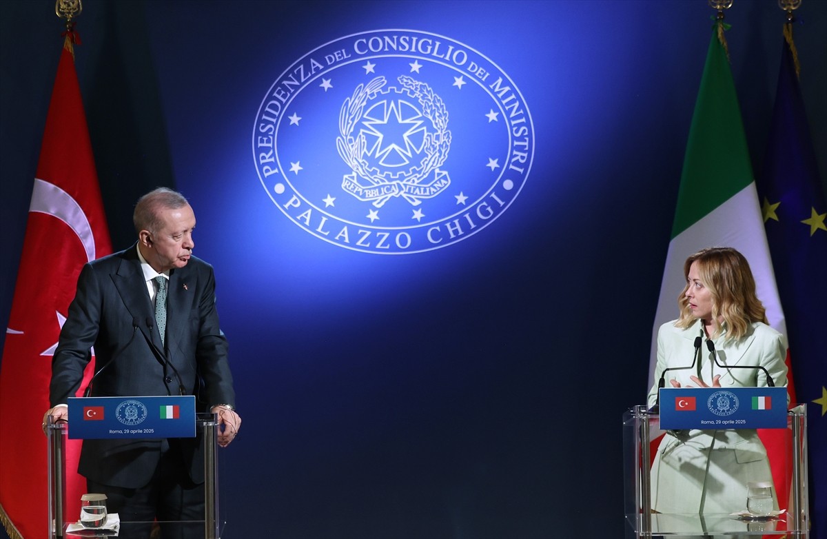 Cumhurbaşkanı Recep Tayyip Erdoğan, Türkiye-İtalya 4. Hükümetlerarası Zirvesi'ne katılmak için...