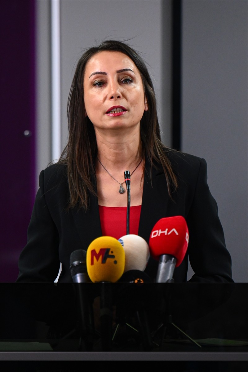 DEM Parti Eş Genel Başkanı Tülay Hatimoğulları, parti genel merkezinde İl Eş Başkanları Toplantısı...