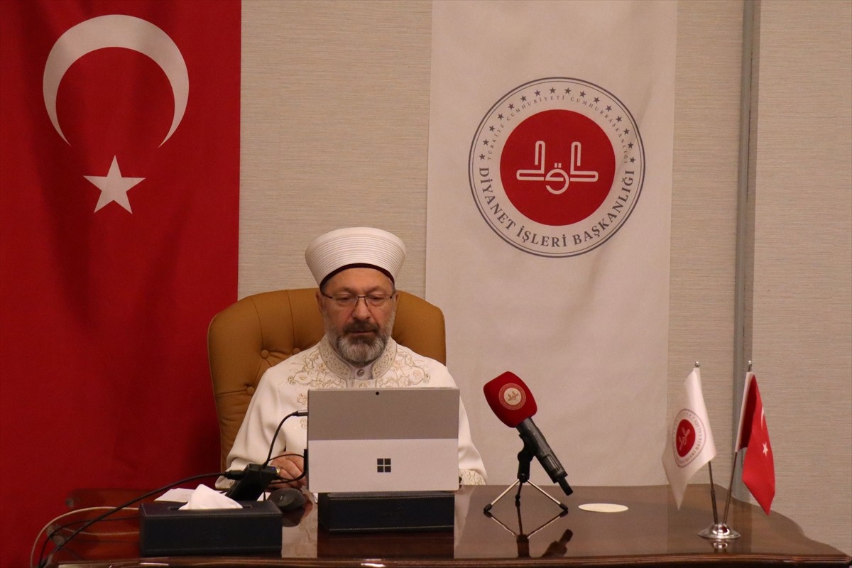 Diyanet İşleri Başkanı Ali Erbaş, Diyanet Akademisi tarafından düzenlenen 3. Dönem Aday Din...