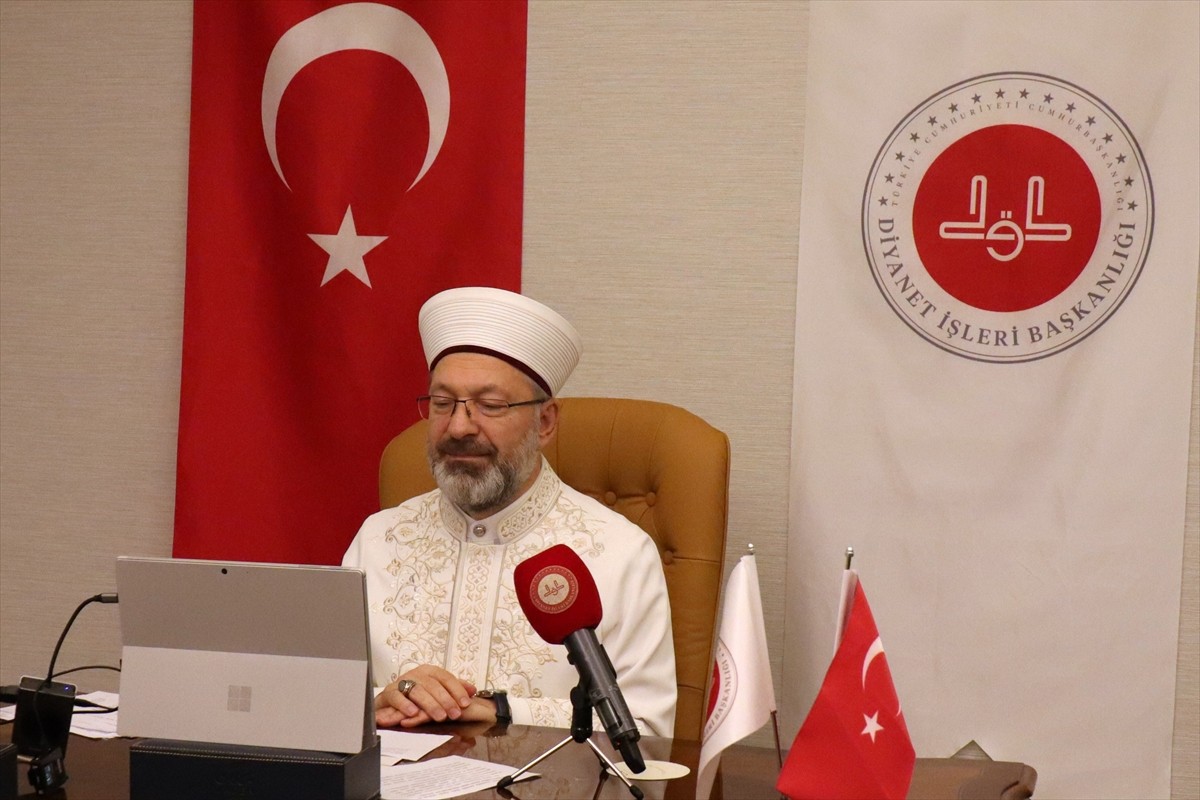 Diyanet İşleri Başkanı Ali Erbaş, Diyanet Akademisi tarafından düzenlenen 3. Dönem Aday Din...