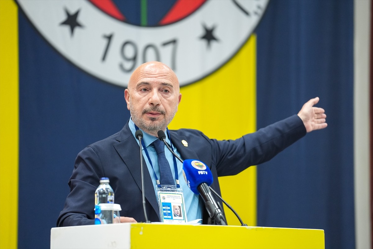 Fenerbahçe Kulübü Yüksek Divan Kurulu (YDK) toplantısı Kalamış'ta bulunan Fenerbahçe Faruk Ilgaz...
