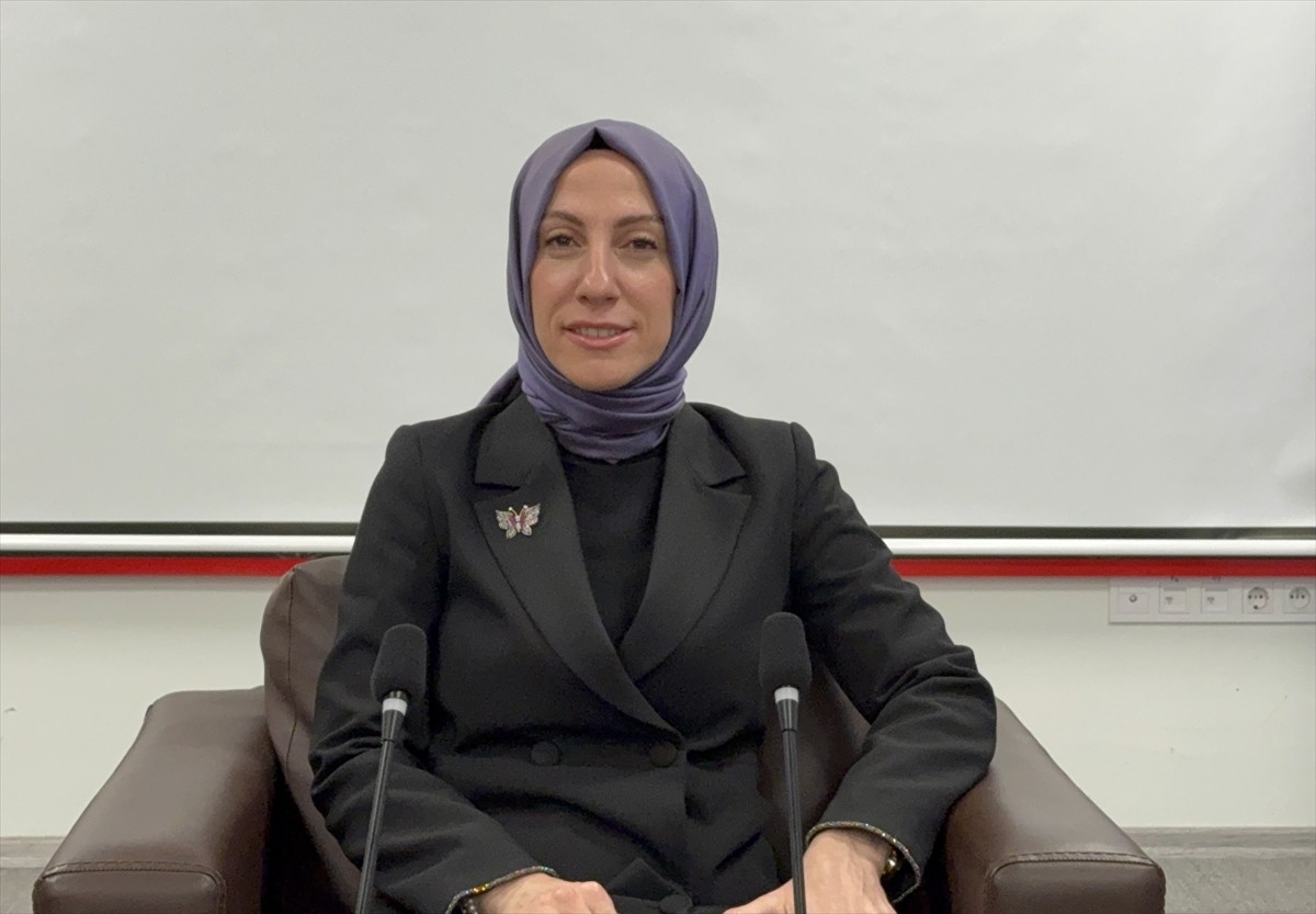 Gençlik ve Spor Bakan Yardımcısı Safa Koçoğlu, Avrupa Birliği (AB) Gençlik Çalışanlarının...