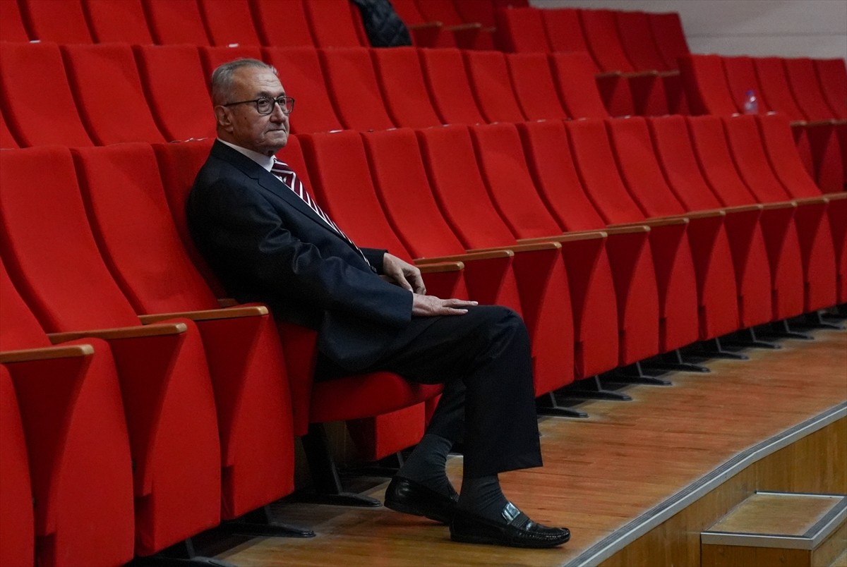 Hacettepe Üniversitesi (HÜ) Senfoni Orkestrası, Cumhurbaşkanlığı Senfoni Orkestrasında (CSO) uzun...