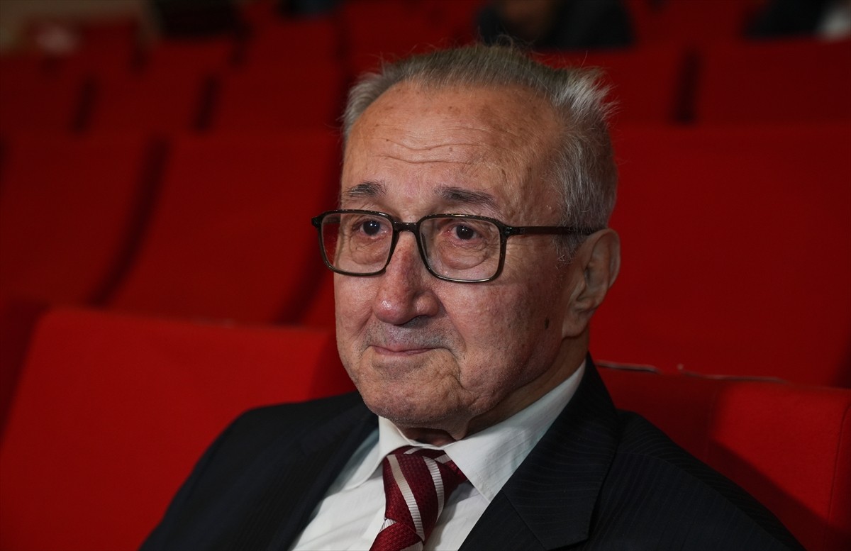 Hacettepe Üniversitesi (HÜ) Senfoni Orkestrası, Cumhurbaşkanlığı Senfoni Orkestrasında (CSO) uzun...