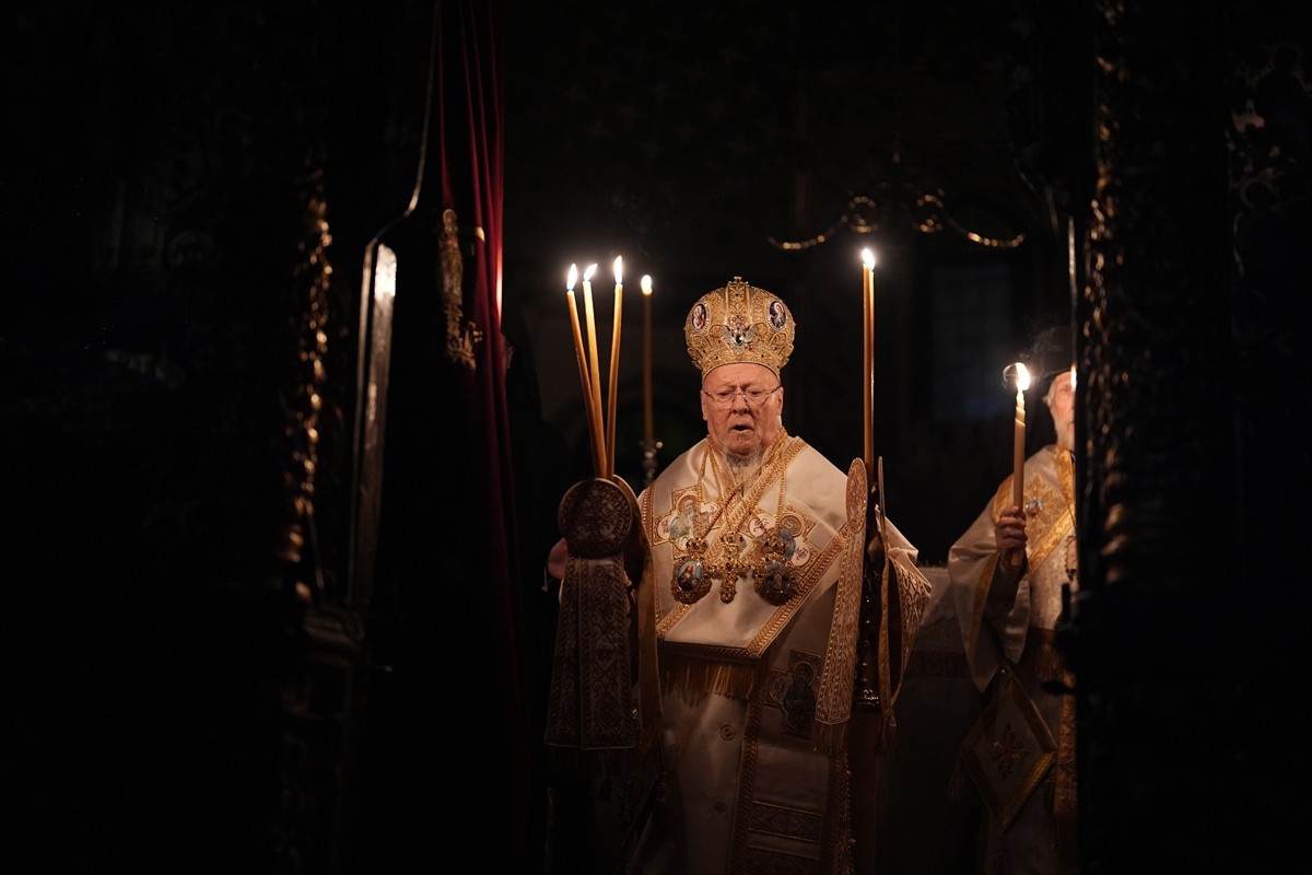 Hristiyanların en önemli dini bayramlarından olan ve Hazreti İsa'nın yeniden dirildiğine inanılan...