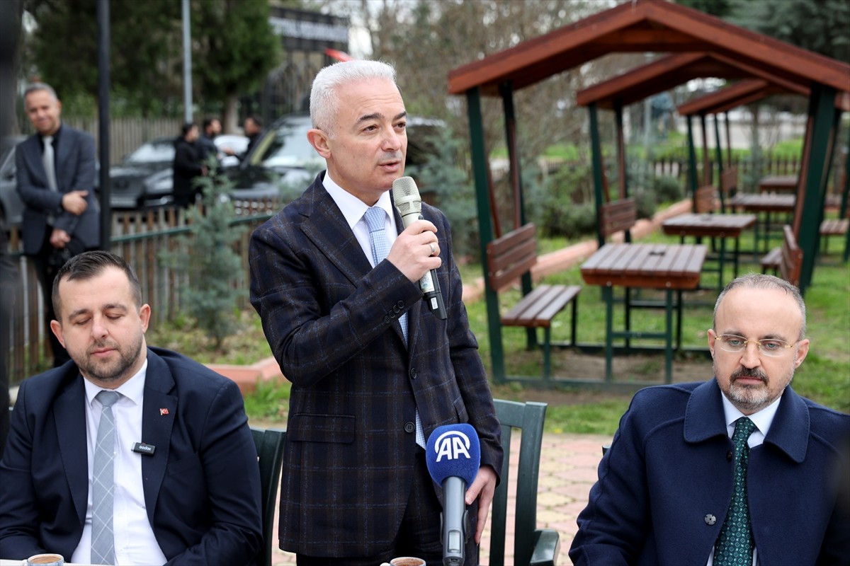 İçişleri Bakan Yardımcısı Bülent Turan, Babaeski Belediyesince bir çay bahçesinde düzenlenen...