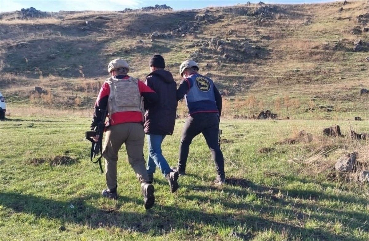 Iğdır'da aranan cinayet hükümlüsü Ağrı Dağı kırsalında yakalandı.