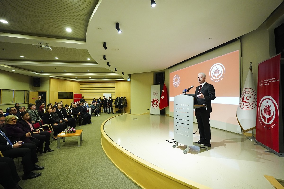 İstanbul Aile ve Sosyal Hizmetler İl Müdürlüğünce, "Ailenin Korunması ve Güçlendirilmesi Vizyon...