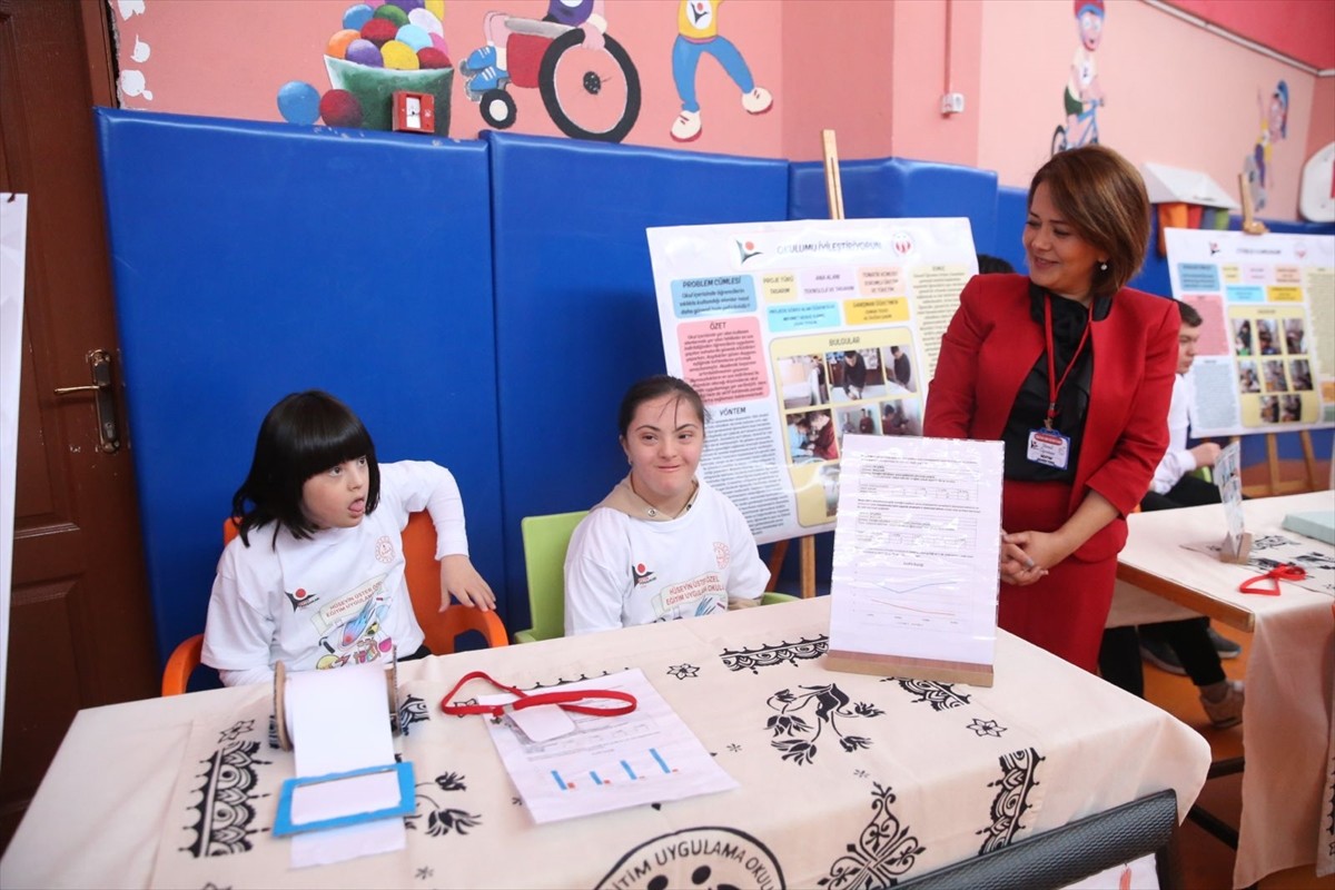 Kastamonu'da, Hüseyin Üster Özel Eğitim ve Uygulama Okulu'nda özel gereksinimli bireylerin...