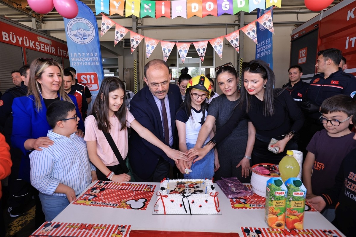 Kayseri Besime Özderici Engelsiz Yaşam Merkezi öğrencilerinden özel gereksinimli Aleyna Başol'a...