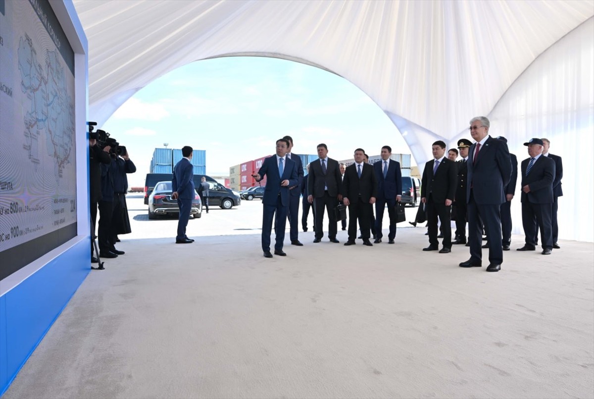 Kazakistan, Hazar Denizi kıyısındaki tek deniz kapısı olan Mangistau bölgesinde liman, kargo...