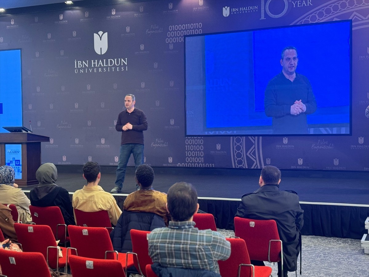 Kırklareli Üniversitesi Sosyal Bilimler Meslek Yüksekokulu Öğretim Üyesi Dr. Cem Sökmen, "İbn...