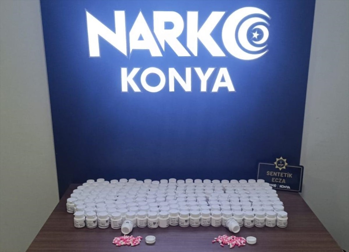 Konya'da düzenlenen uyuşturucu operasyonlarında gözaltına alınan 84 şüpheliden 31'i tutuklandı....