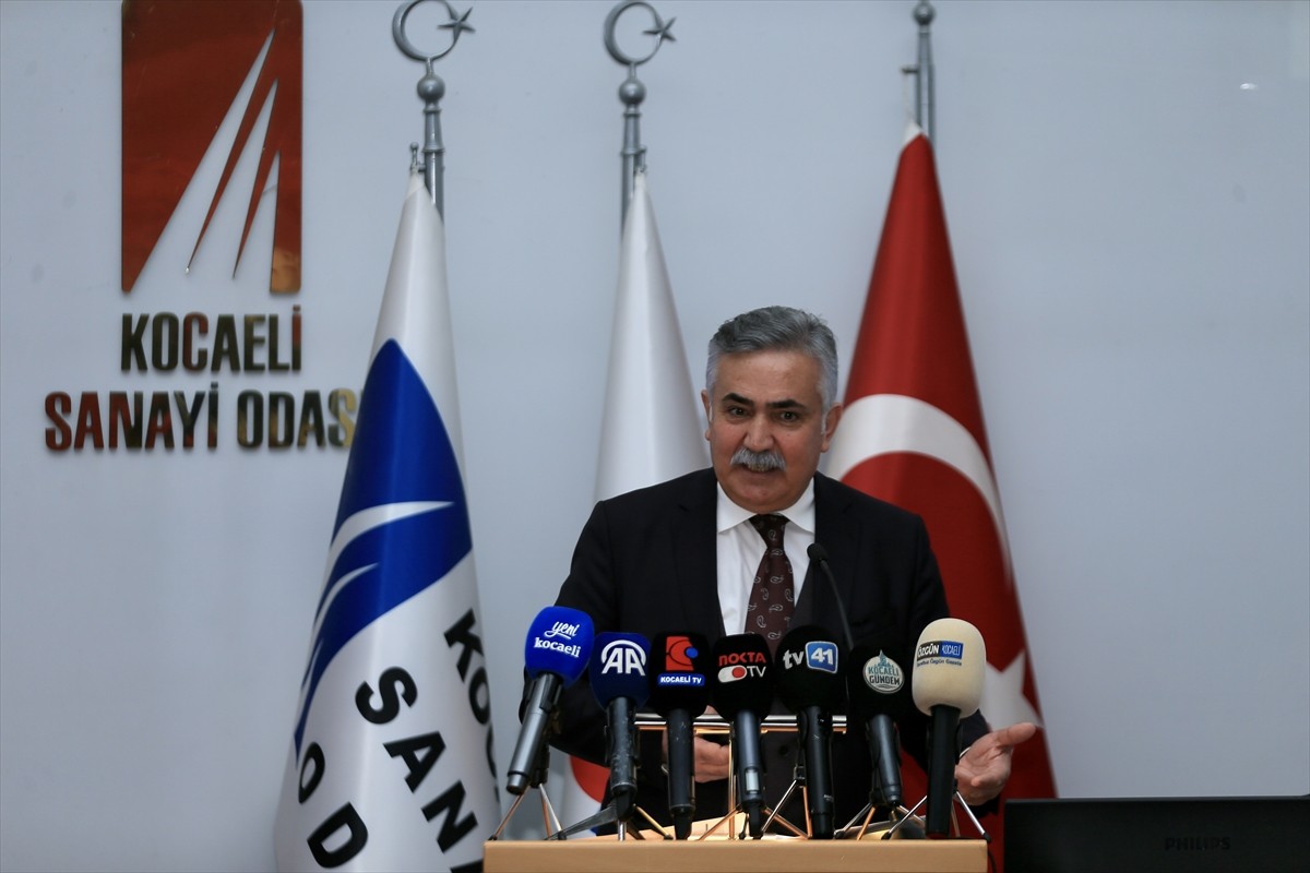 Kredi Garanti Fonu (KGF) Yönetim Kurulu Başkanı Erdoğan Özegen, Kocaeli Sanayi Odası nisan ayı...