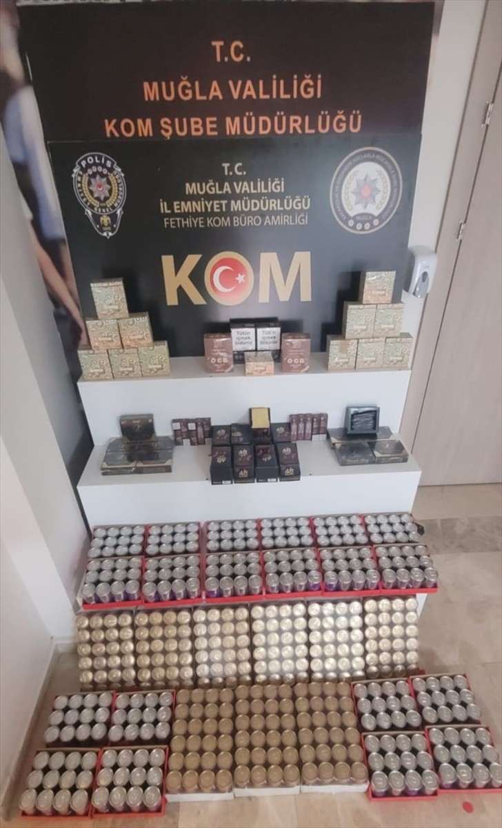 Muğla'da kaçakçılıkla mücadele kapsamında düzenlenen operasyonda gözaltına alınan 9 zanlıdan 7'si...