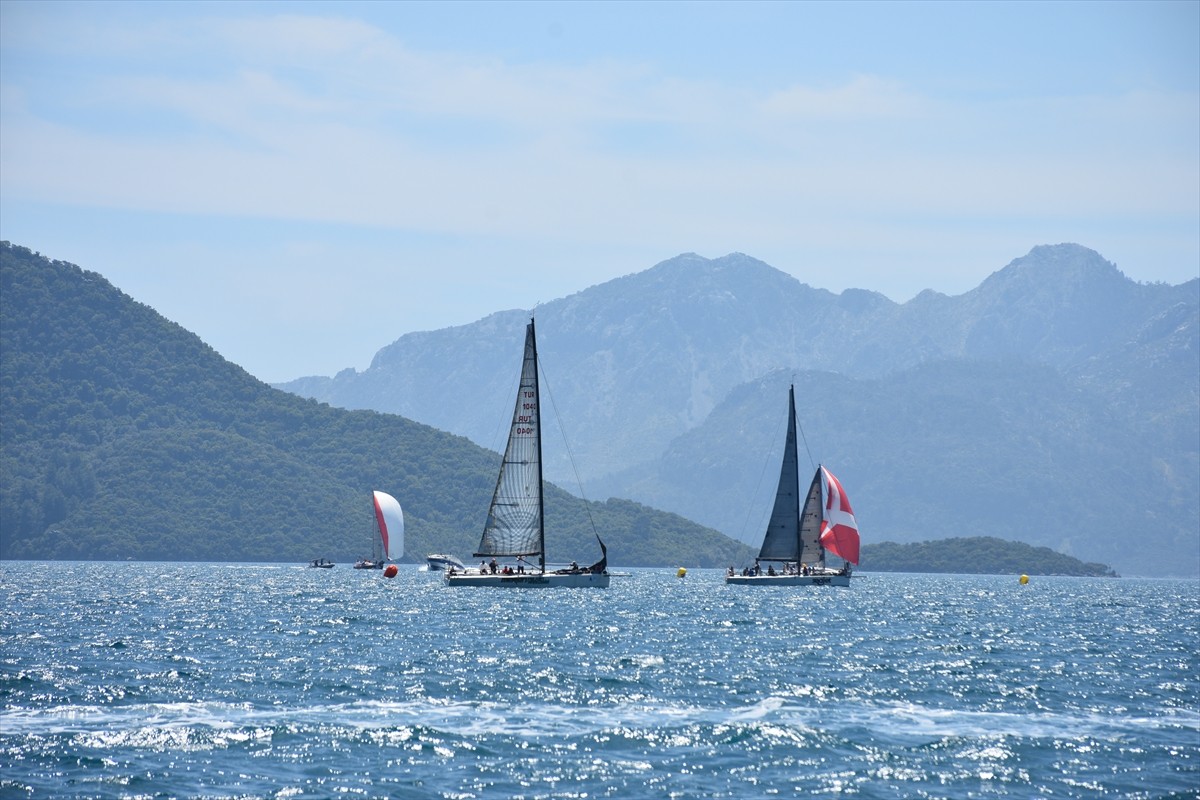 Muğla'nın Marmaris ilçesinde 16'ncısı düzenlenen Marmaris MIYC Kış Trofesi Yat Yarışları'nın 6....