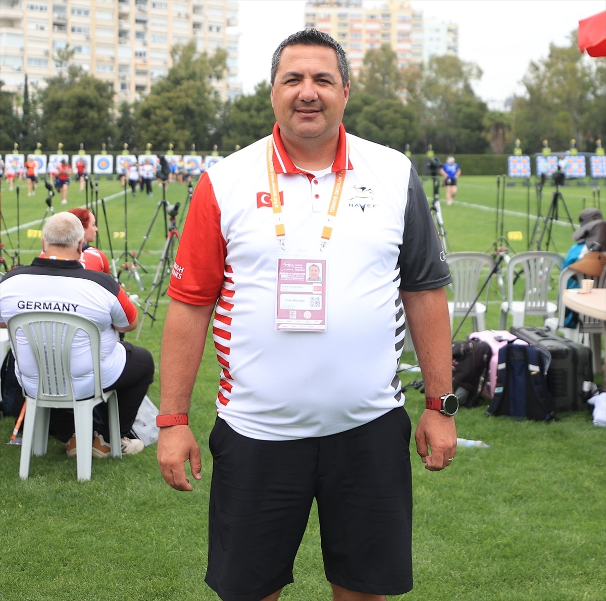 Okçuluk Milli Takımlar Teknik Direktörü Yusuf Göktuğ Ergin, milli para okçu Öznur Cüre Girdi'nin...