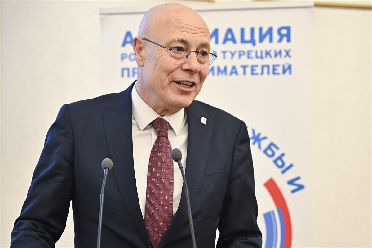 Rusya’da bulunan Türk iş insanları için yapay zekanın şirketlerde kullanımı ve faydası ile ilgili...