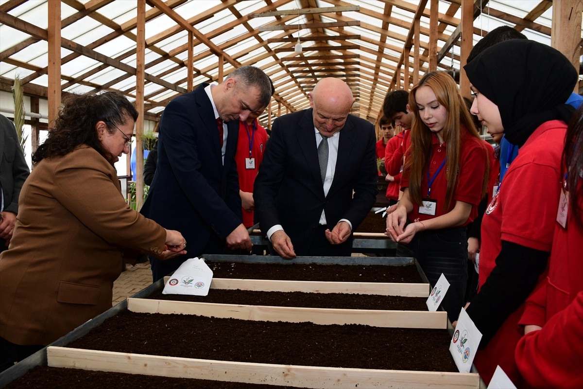 Samsun'un Terme ilçesinde, ata tohumlarının geleceğe aktarılmasını sağlamak hedefiyle yürütülen...