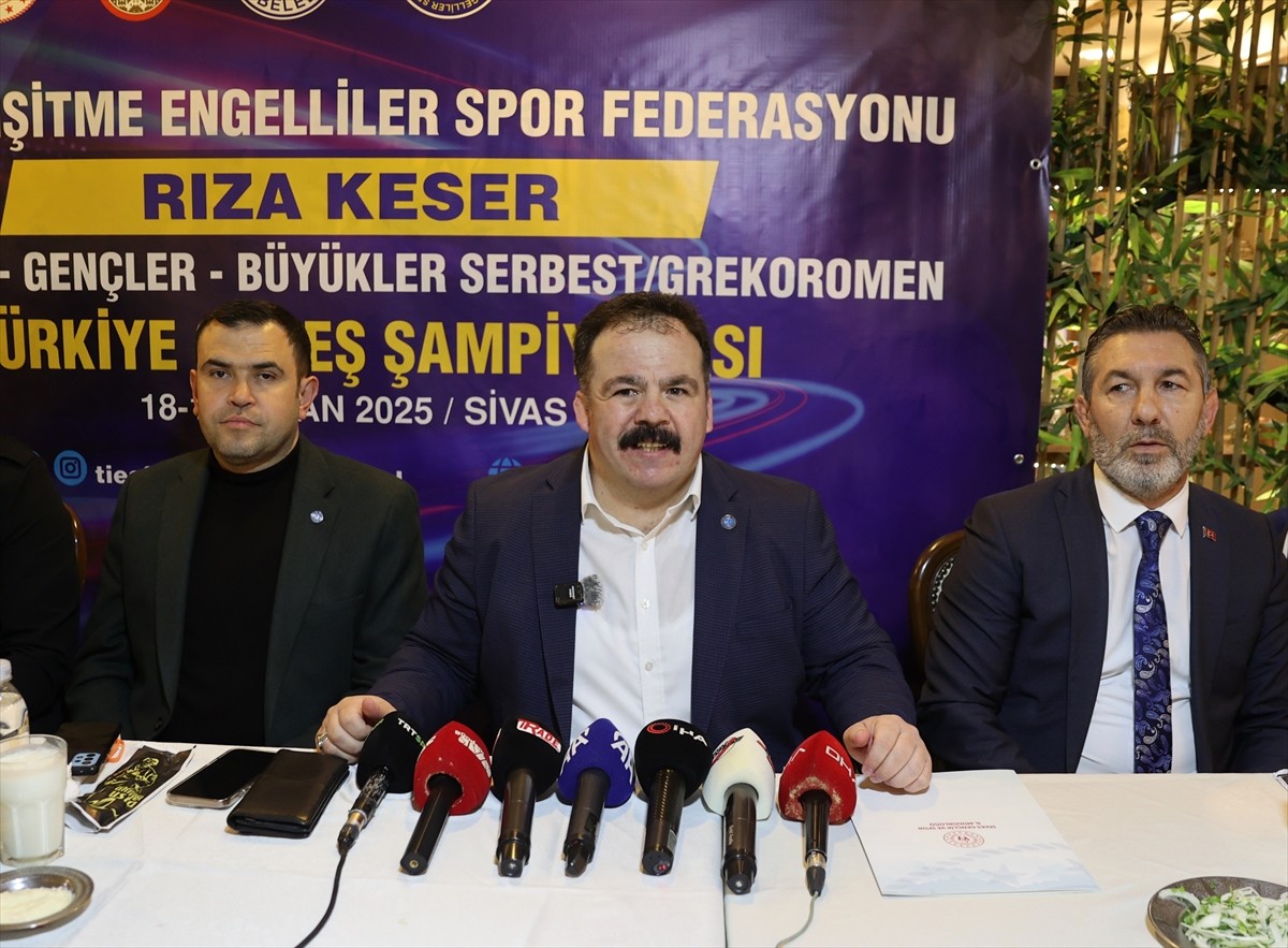 Sivas'ta, Türkiye İşitme Engelliler Spor Federasyonu (TİESF) tarafından Rıza Keser Yıldızlar...