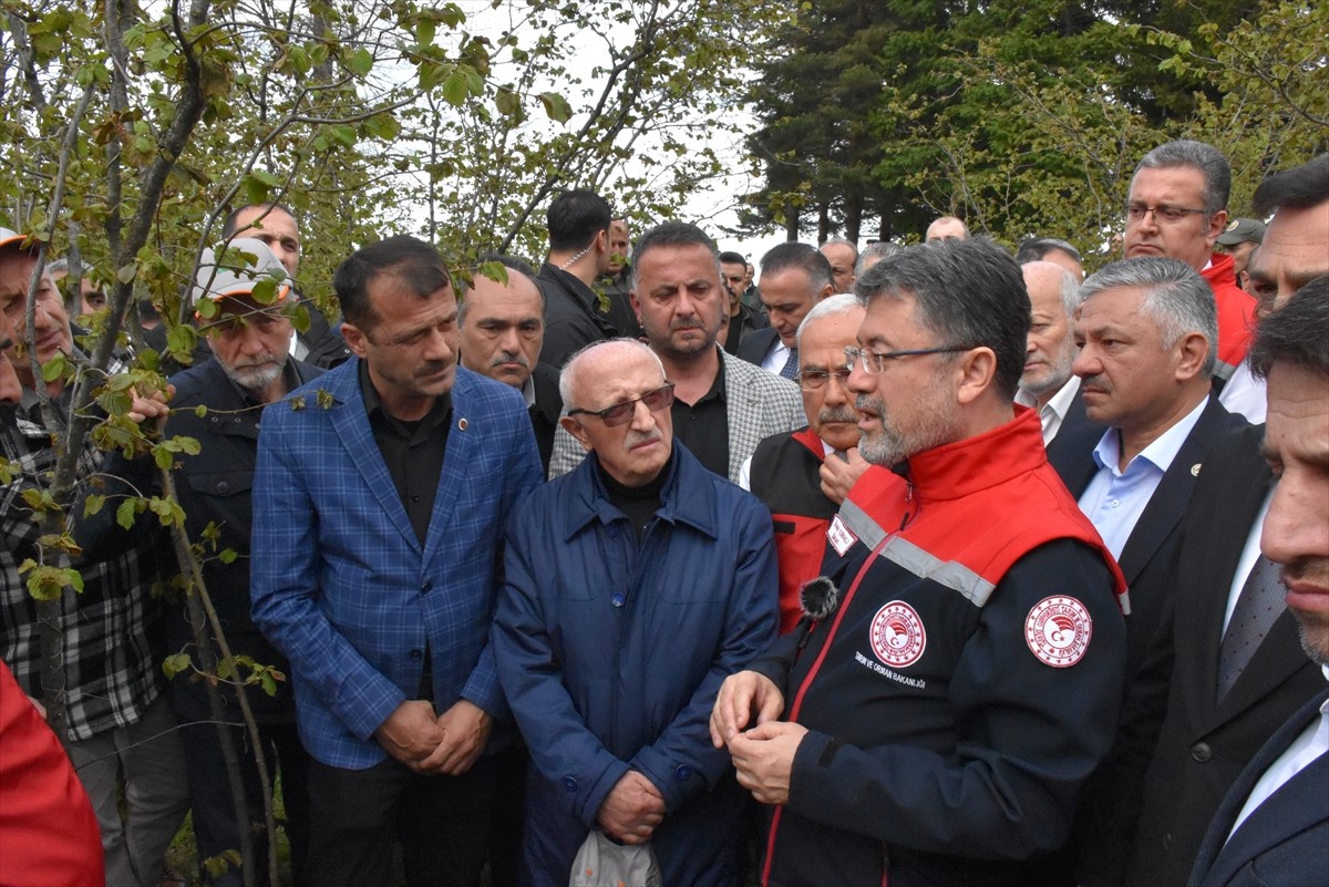 Tarım ve Orman Bakanı İbrahim Yumaklı, Ordu'nun Ulubey ilçesine bağlı Sayacabaşı mevkisinde zirai...