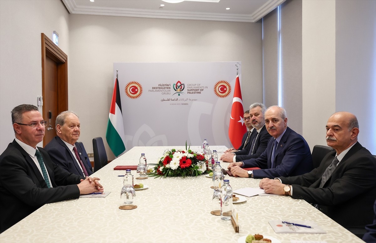 TBMM Başkanı Numan Kurtulmuş, "Filistin'i Destekleyen Parlamentolar Grubu Toplantısı" kapsamında...