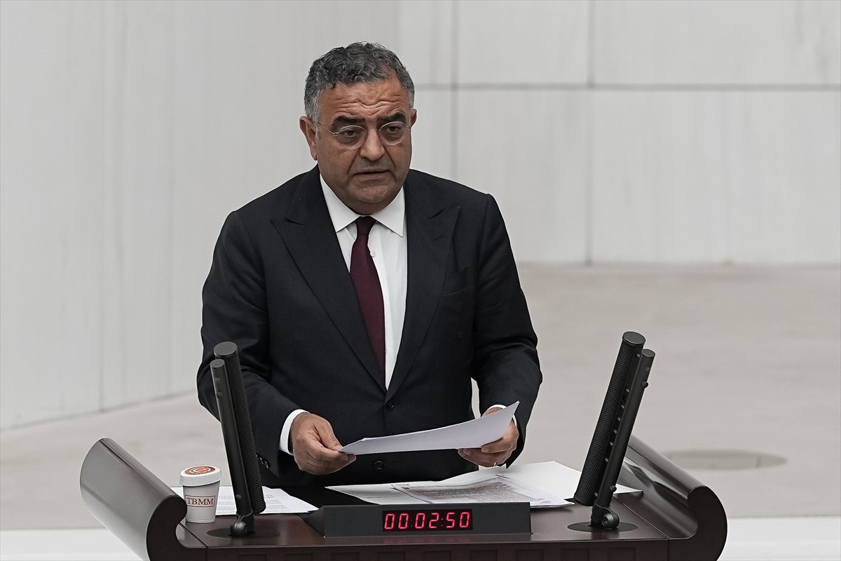 TBMM Genel Kurulu, TBMM Başkanvekili Bozdağ başkanlığında toplandı. CHP Diyarbakır Milletvekili...