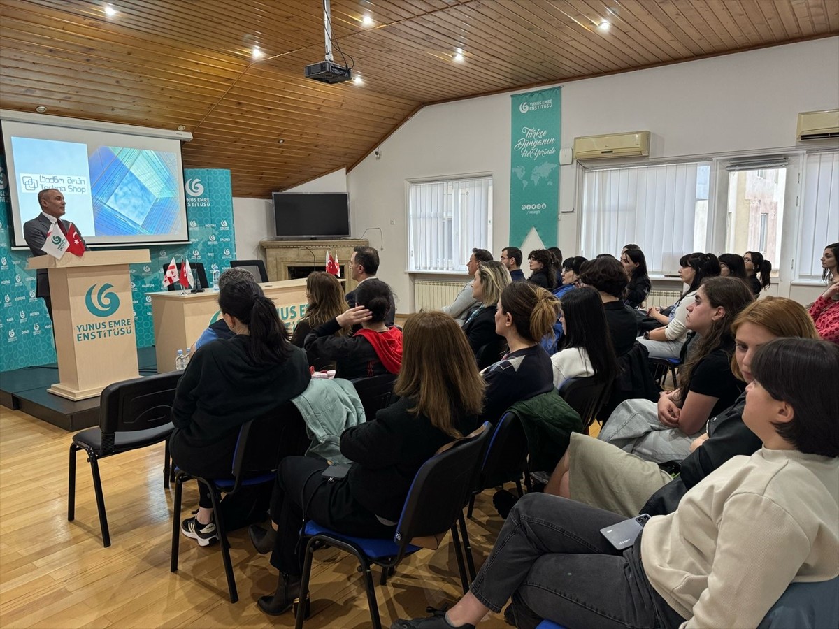 Tiflis Yunus Emre Enstitüsü (YEE) tarafından, gençlerin kariyer planlamalarına katkı sağlamak...